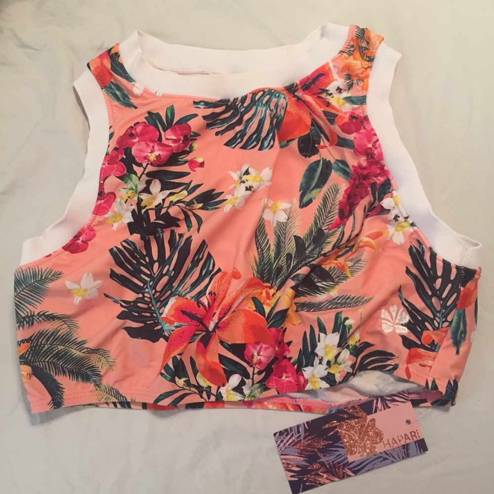 NWT Hapari midkini top. Super cute! Large.